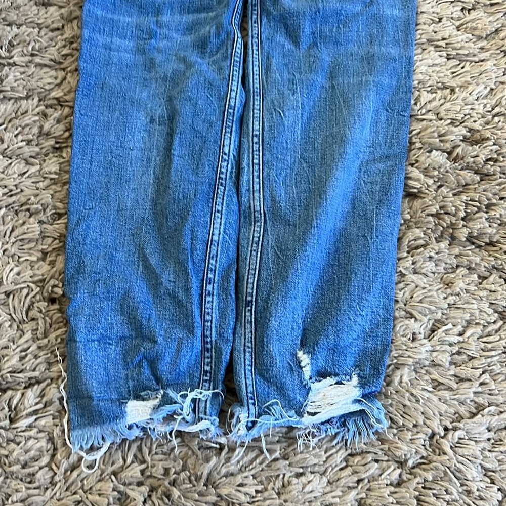 Women’s Size 25 (2) & Denim Distressed Jeans, Inseam 27’’ - Picture 5 of 8